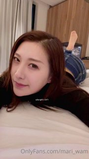 "まん丸美乳スレンダーボディでなんでも笑顔で応えてくれる美人女教師の村上ことのちゃん！